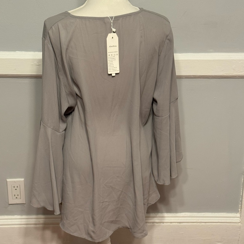 Abollria Gray Asymmetrical Flare Bell Long Sleeve Feminine V Neck Blouse - Picture 4 of 7